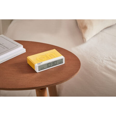 นาฬิกาตั้งโต๊ะขนาดเล็ก LEXON Flip+ Alarm Clock PANTONE สีส้ม Mimosa_1